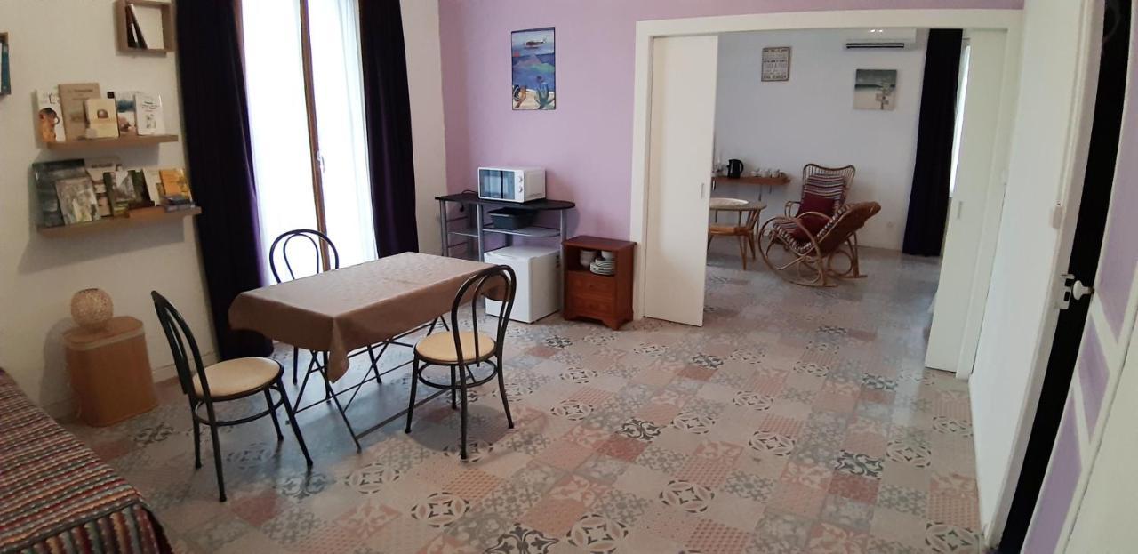 Chambre D'Hotes Du Mas Julianas サン・ローラン・ド・ラ・サランク エクステリア 写真